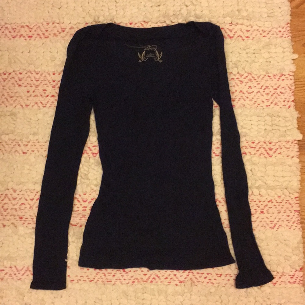 Old Navy long sleeve tee